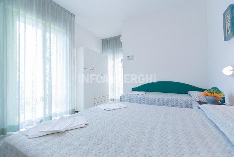 Hotel Napoleon San Mauro Mare ภายนอก รูปภาพ