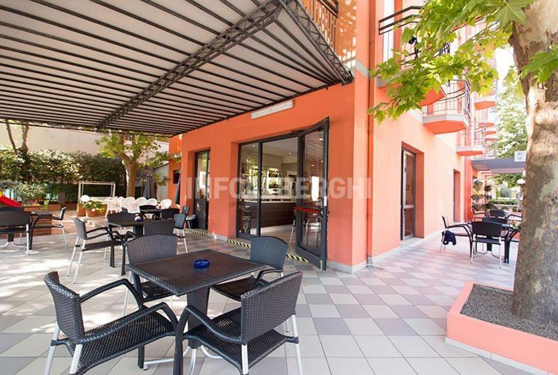 Hotel Napoleon San Mauro Mare ภายนอก รูปภาพ